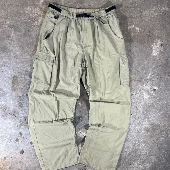 Vintage 90s Tan Columbia cargo pants with adjustable waist and multiple pockets - Picture 1 of 8